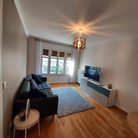 Bel Appartement 2 Pieces, Sortie De Metro Ligne 8 Charenton-le-Pont Dış mekan fotoğraf