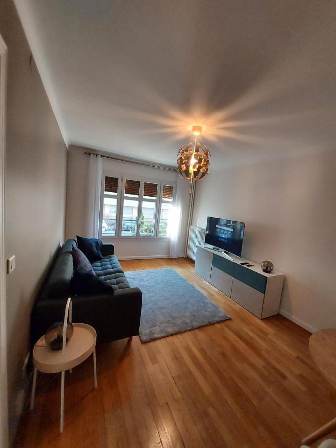 Bel Appartement 2 Pieces, Sortie De Metro Ligne 8 Charenton-le-Pont Dış mekan fotoğraf