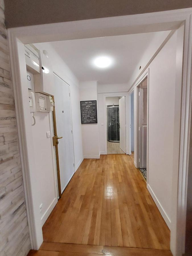Bel Appartement 2 Pieces, Sortie De Metro Ligne 8 Charenton-le-Pont Dış mekan fotoğraf